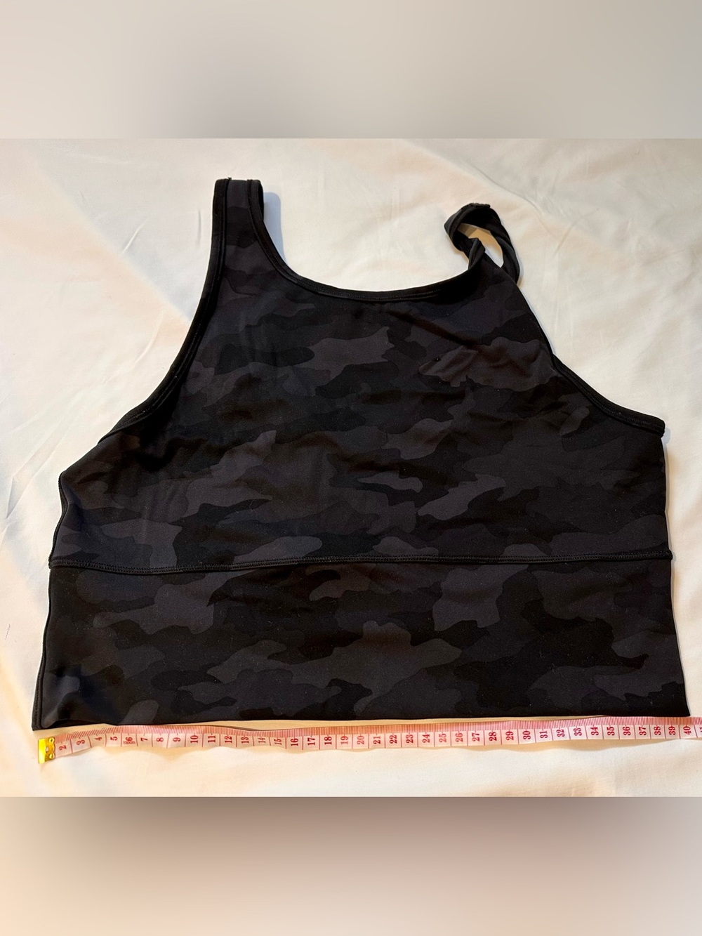 Lululemon Cropped V Back Camo Print Tank Top Womens Size 12 Sleeveless
